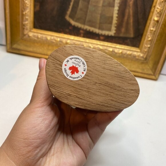 Wendake Buffalo Horn Pen Holder Etched/ Painted Wolf Design KC Gift Canada - Picture 5 of 10